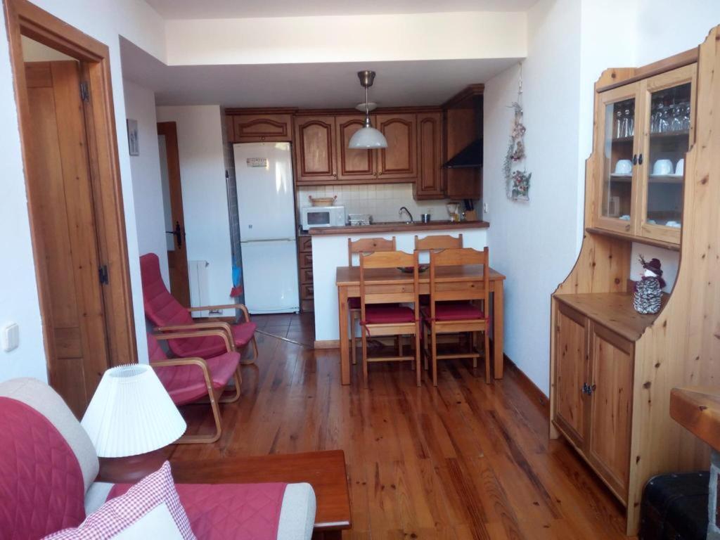 Apartament Esterri Esterri d'Àneu Exteriör bild