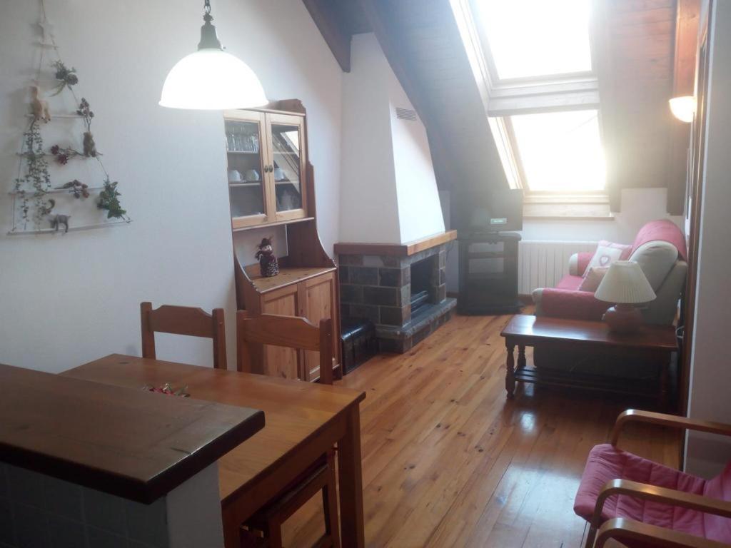 Apartament Esterri Esterri d'Àneu Exteriör bild